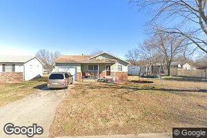 211 E 11th Ave, Caney, KS 67333
