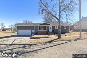 313 10th St, Eureka, SD 57437