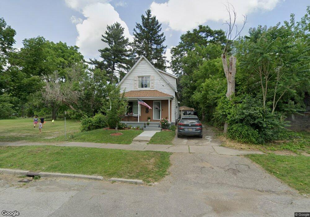 1521 Dakota Ave, Flint, MI 48506 - photo 1
