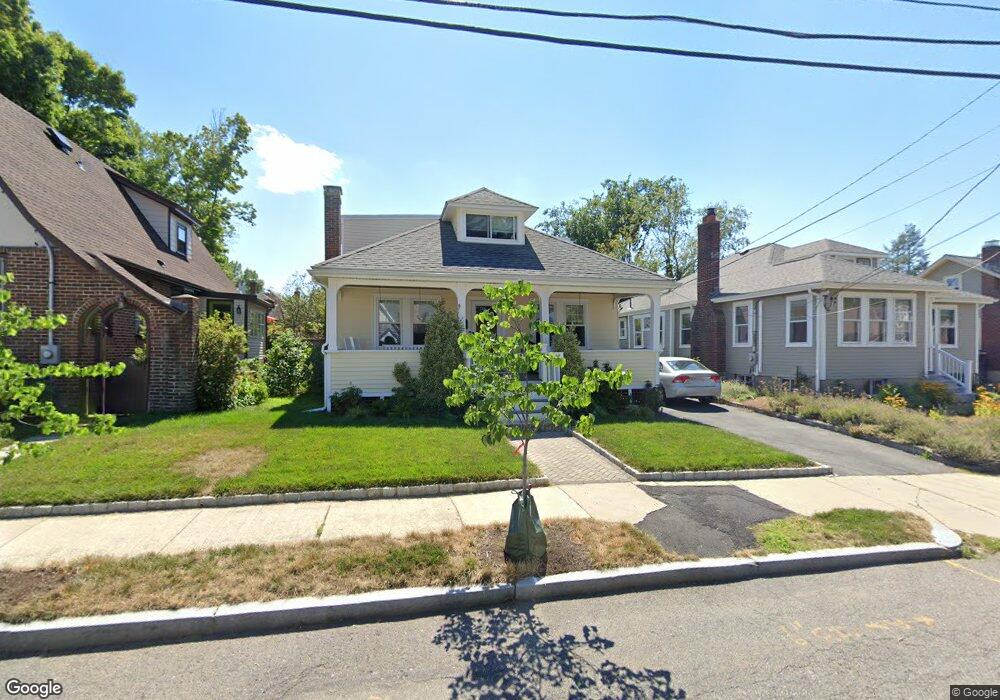 14 Dana Rd, West Newton, MA 02465 - photo 1