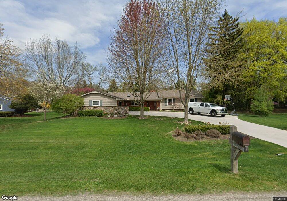 769 Westview Rd, Bloomfield Hills, MI 48304 - photo 1