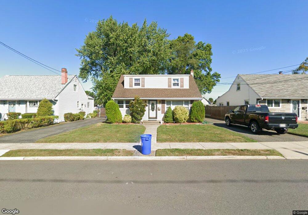 101 Cambridge Ave, Saddle Brook, NJ 07663 - photo 1
