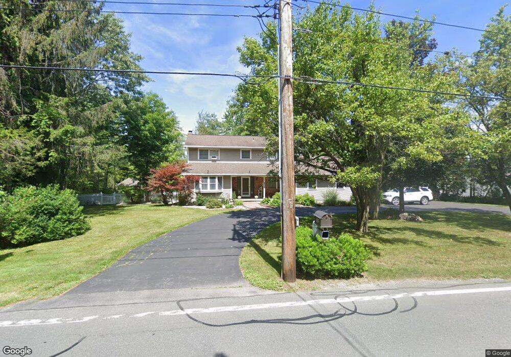 889 Pearse Rd, Schenectady, NY 12309 - photo 1