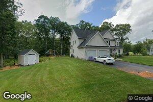 7 Lyn Ct, Cumberland, RI 02864