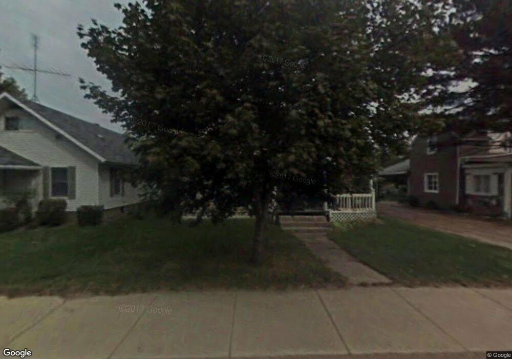 1052 E Market St, Nappanee, IN 46550 - photo 1