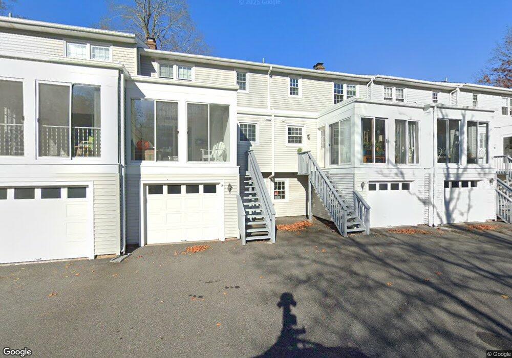 3 Silvermine Manor, Brookfield, CT 06804 - photo 1