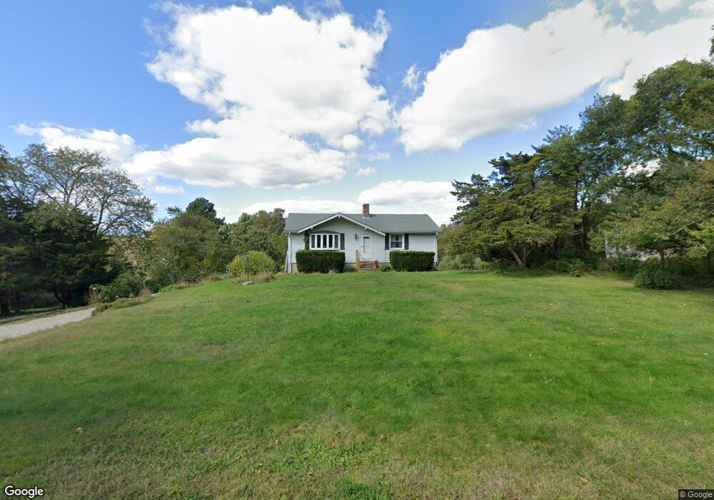 33 Riverview Dr, Westport, MA 02790 - photo 1