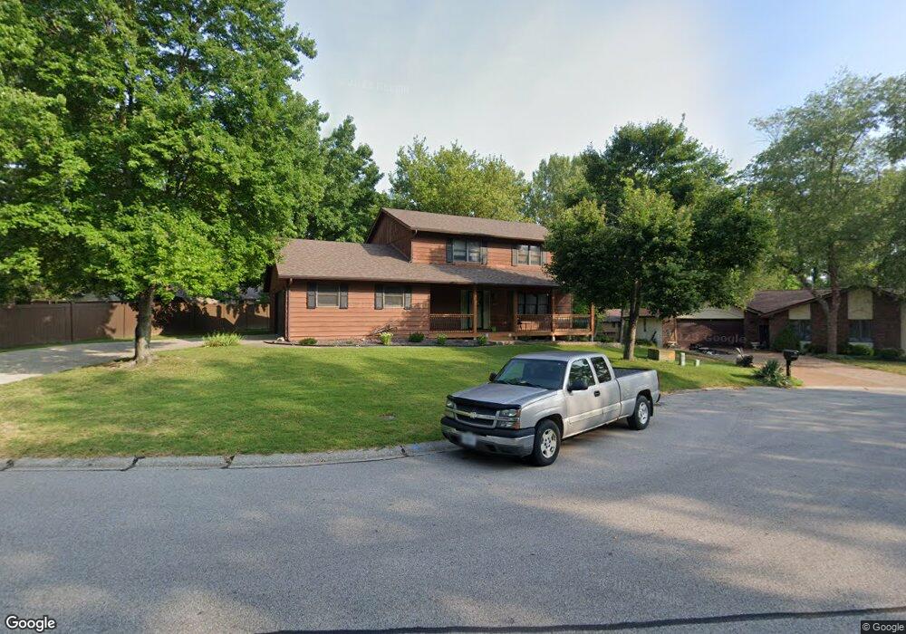 1017 Pine Lake Rd, Collinsville, IL 62234 - photo 1
