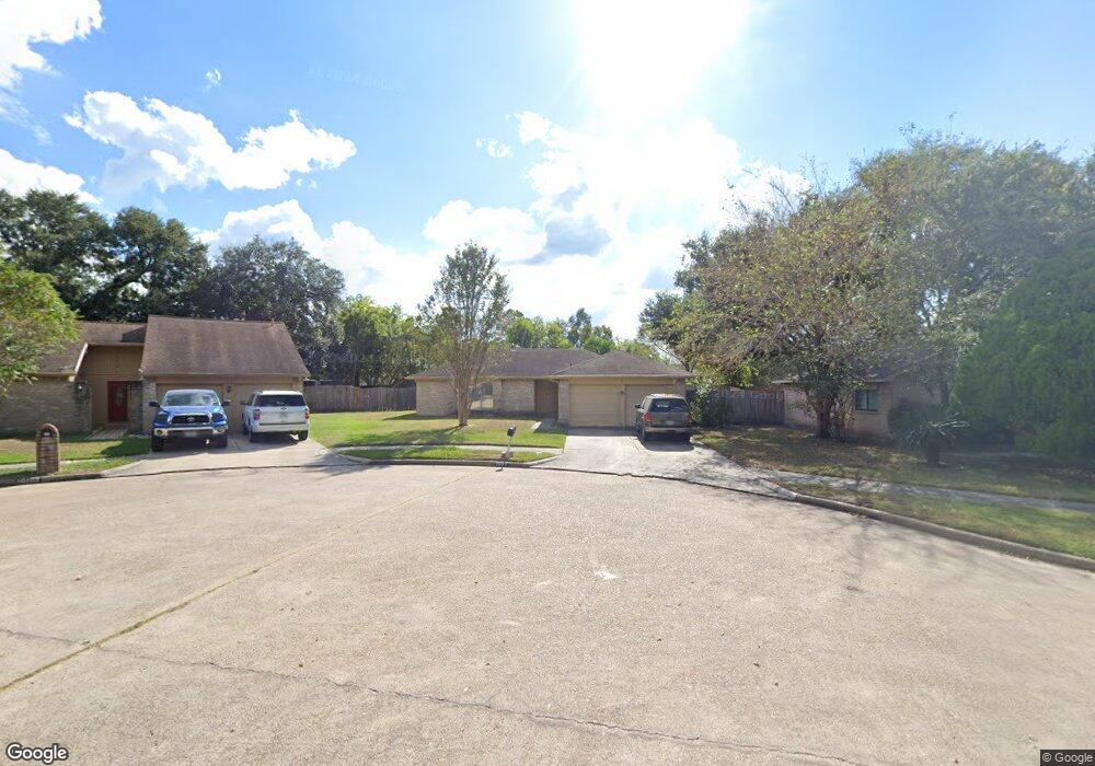 14107 Sandy Point Ln, Houston, TX 77066 - photo 1
