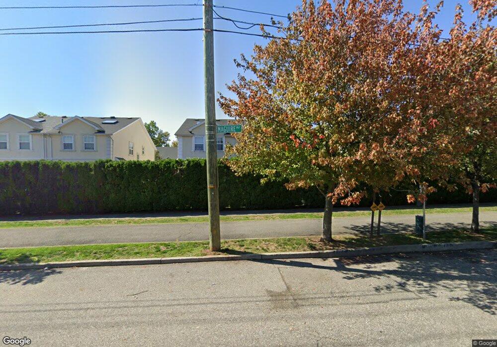 20 Foothill Ct, Staten Island, NY 10309 - photo 1