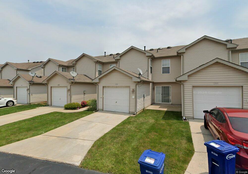 1205 Ridgeway Dr, Lake Saint Louis, MO 63367 - photo 1