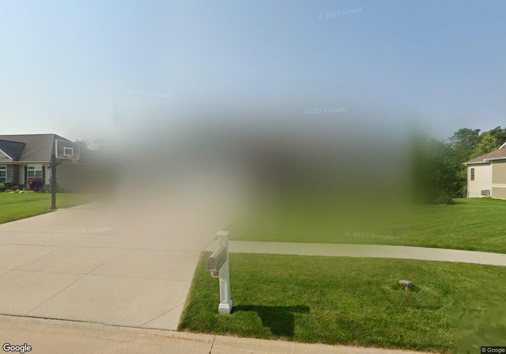 3201 Cedar River Ct NE, Cedar Rapids, IA 52411 - photo 1