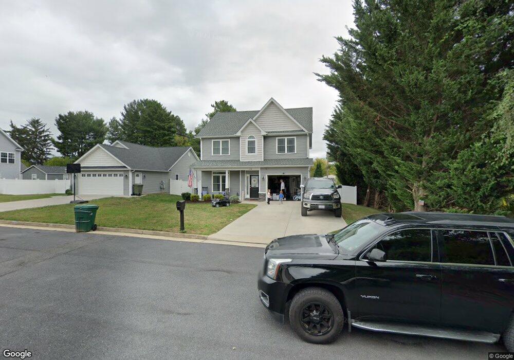 224 Taylor St, Waynesboro, VA 22980 - photo 1