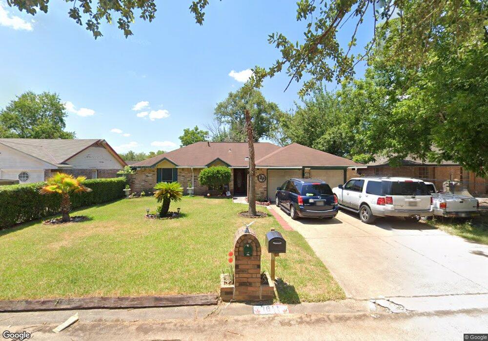 1611 Winter Bay Ln, Houston, TX 77088 - photo 1