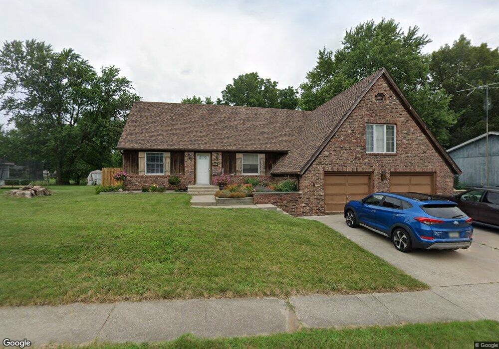 1421 5th St, La Porte, IN 46350 - photo 1