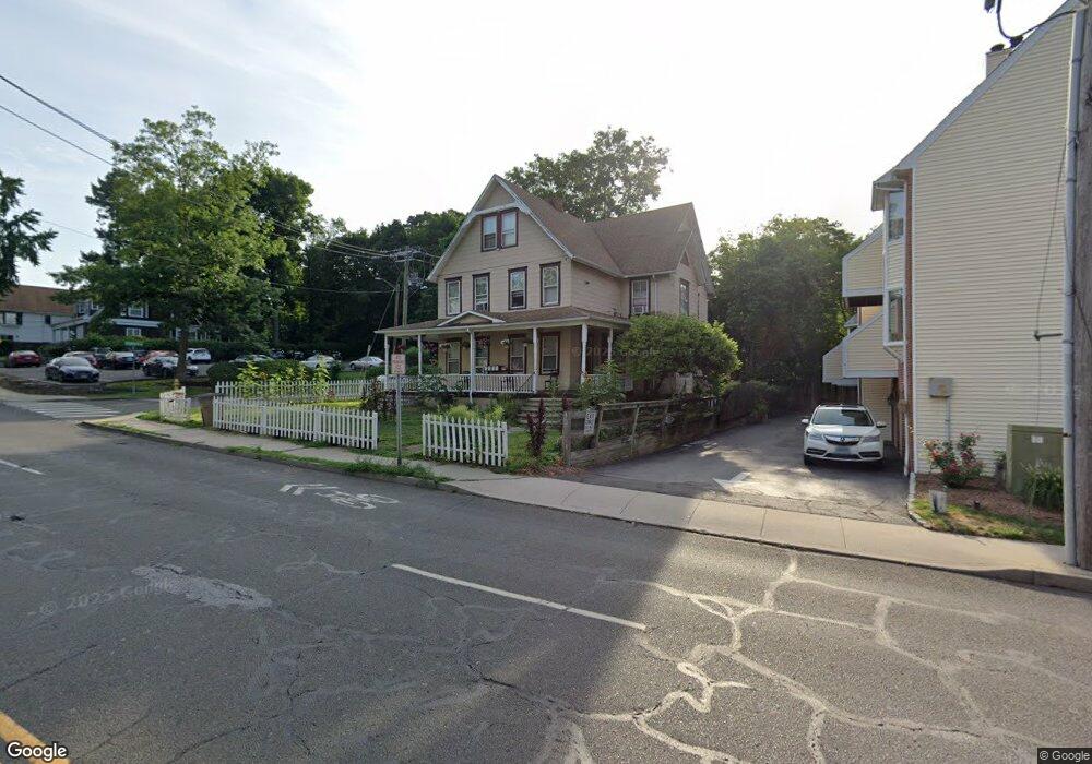 111 Grove St unit 1ST L, Stamford, CT 06901 - photo 1