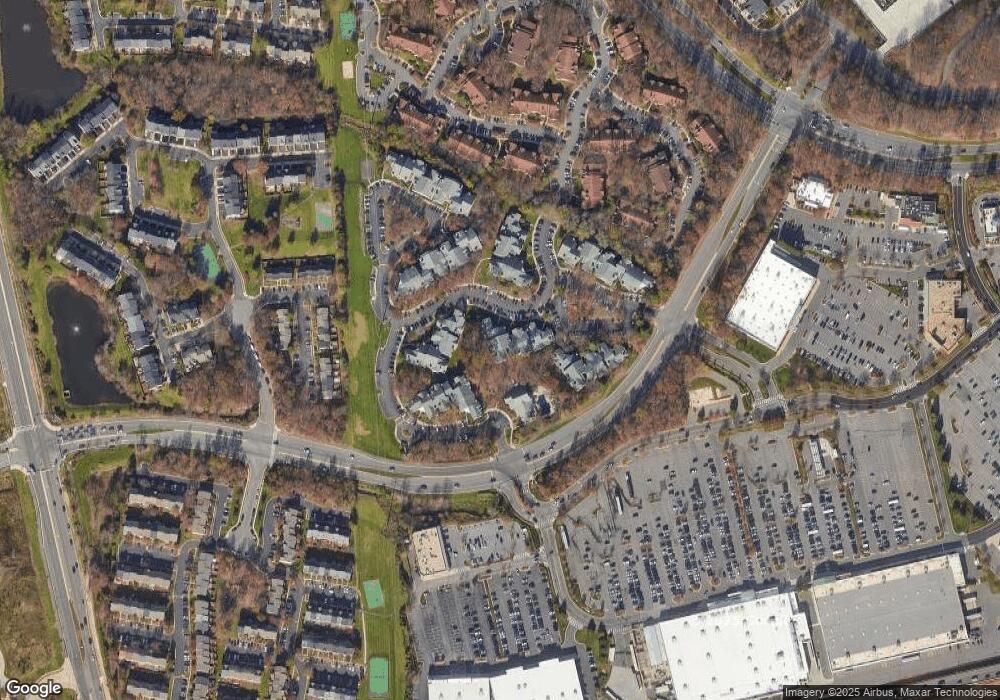 13070 Autumn Woods Way unit 306, Fairfax, VA 22033 - photo 1