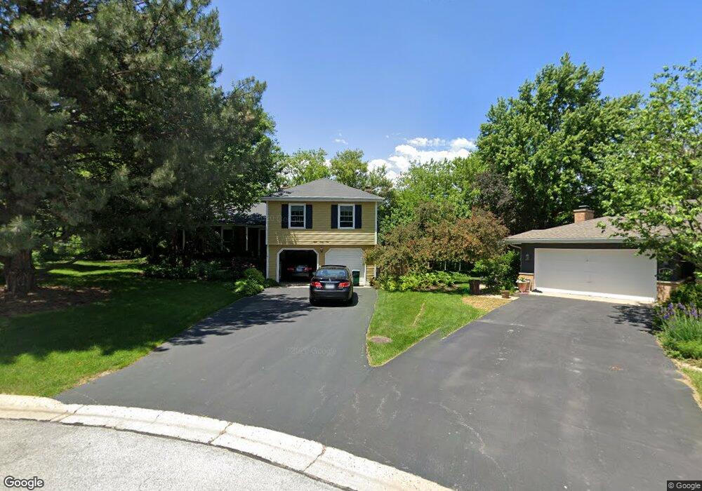 821 Greenwood Ct, Batavia, IL 60510 - photo 1