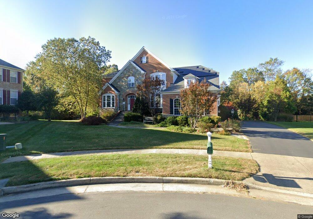 25496 Falling Cedars Ct, Chantilly, VA 20152 - photo 1