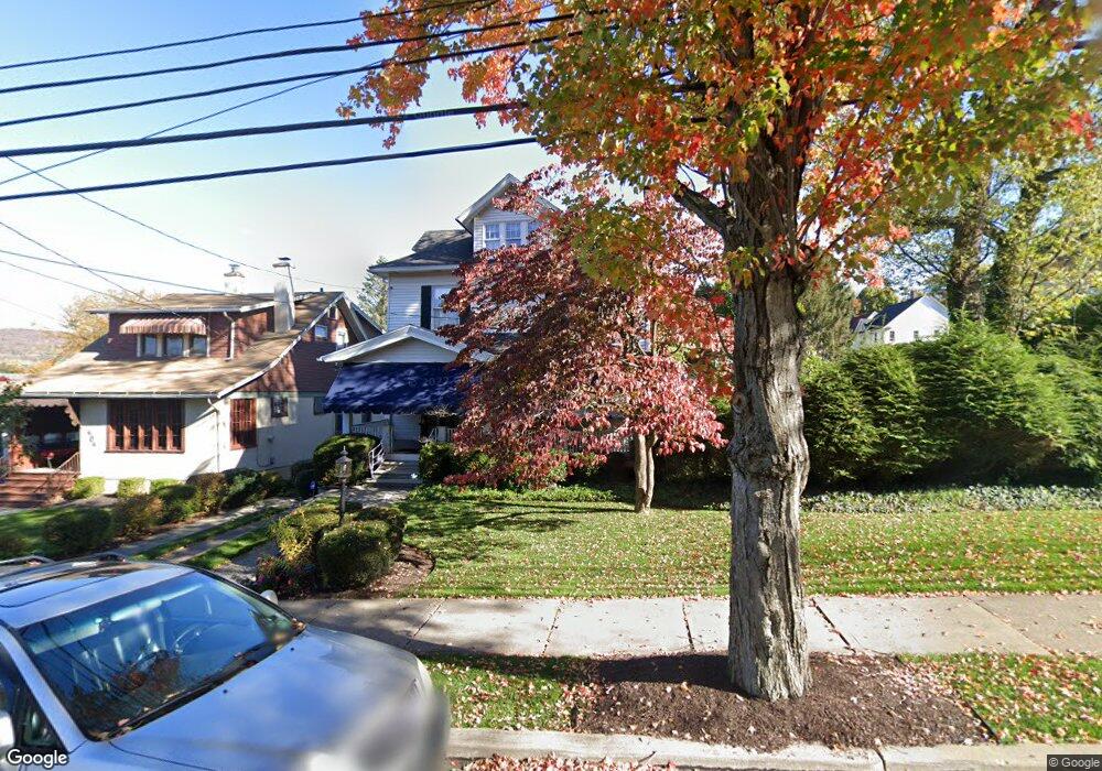 911 Columbia St, Scranton, PA 18509 - photo 1