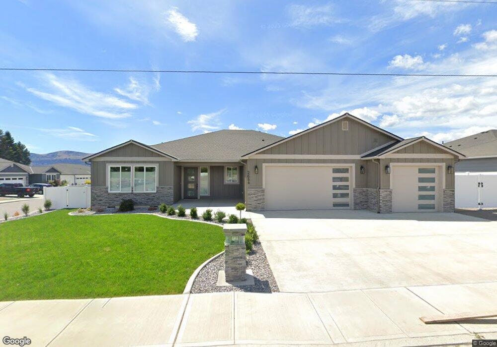 2664 6th St SE, East Wenatchee, WA 98802 - photo 1