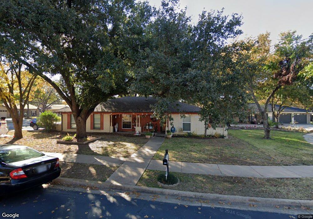 601 Womack Ct, Hurst, TX 76054 - photo 1