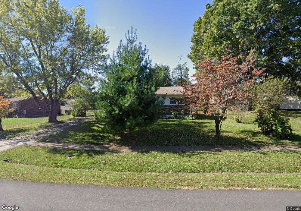 9124 Lantana Dr, Louisville, KY 40229 - photo 1