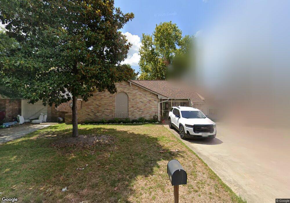 915 Pilot Point Dr, Houston, TX 77038 - photo 1