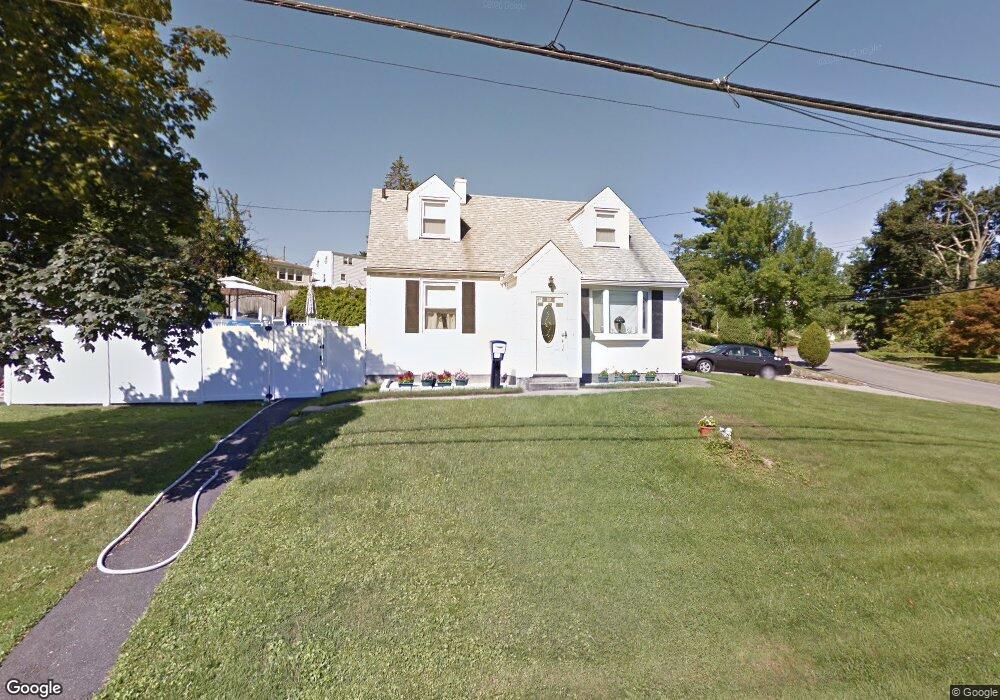 2 Kipling Rd, Yonkers, NY 10710 - photo 1