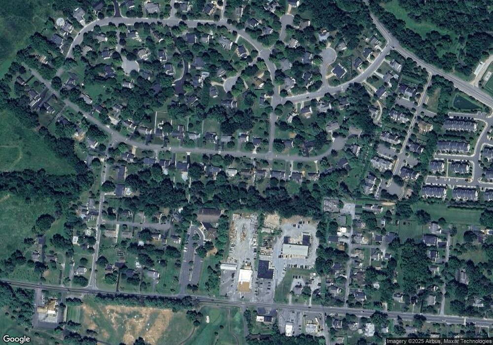 710 W Country Club Dr, Purcellville, VA 20132 - photo 1