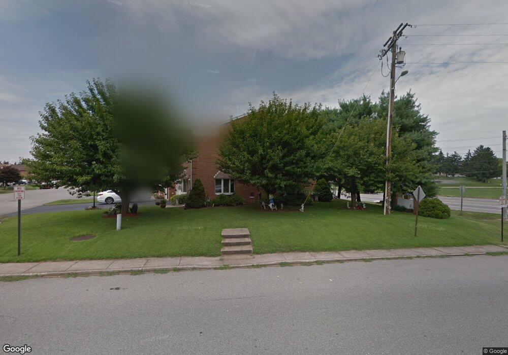 17942 Clubhouse Dr, Hagerstown, MD 21740 - photo 1