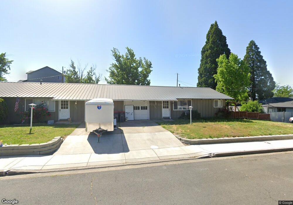 1223 Valley View Dr, Medford, OR 97504 - photo 1