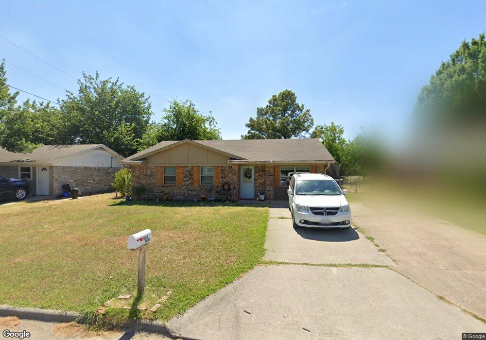 1309 Noel Dr, Gainesville, TX 76240 - photo 1