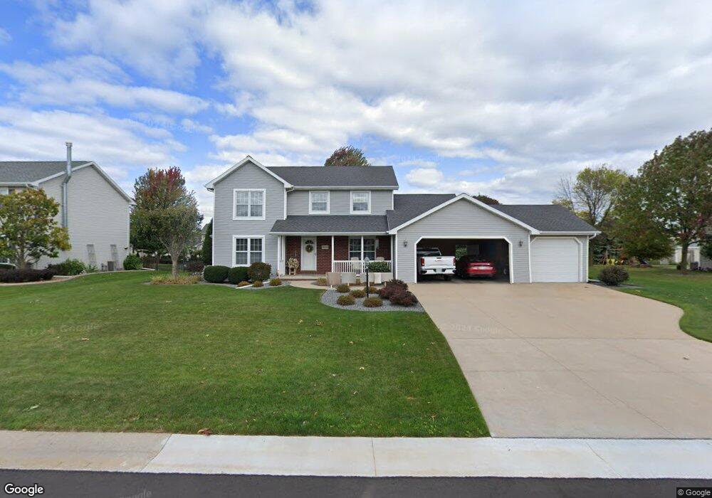 W6028 Dahlia Dr, Appleton, WI 54915 - photo 1