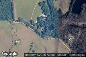 704 Country Ln, Millport, AL 35576