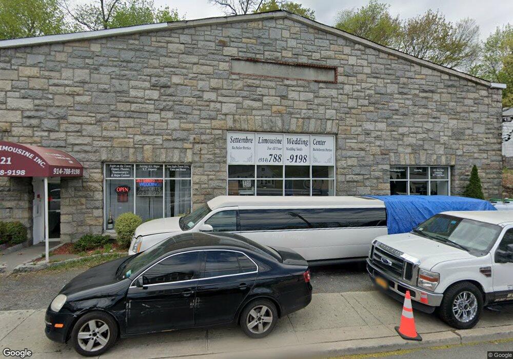 1421 Crompond Rd, Peekskill, NY 10566 - photo 1