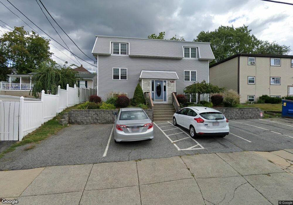 110 Ash St unit 5, Fall River, MA 02724 - photo 1