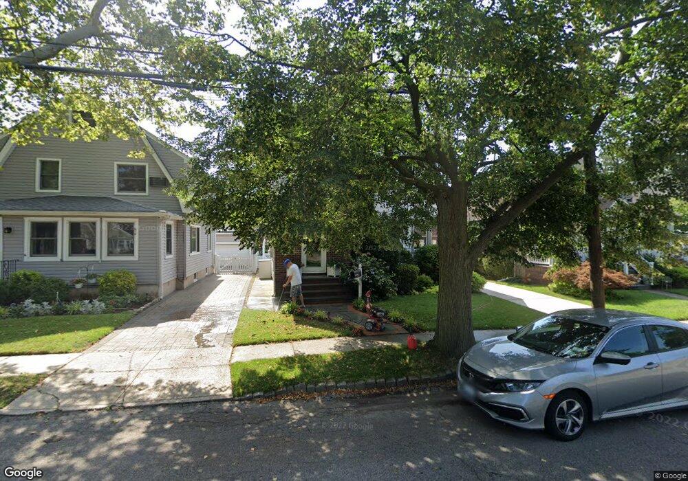 63 Calla Ave, Floral Park, NY 11001 - photo 1