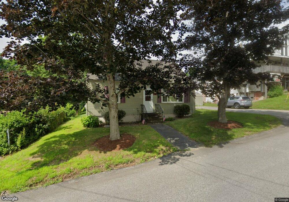 427 Foundry St, Rollinsford, NH 03869 - photo 1