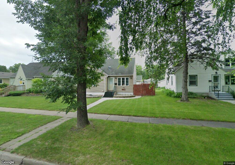 1521 7th St N, Fargo, ND 58102 - photo 1
