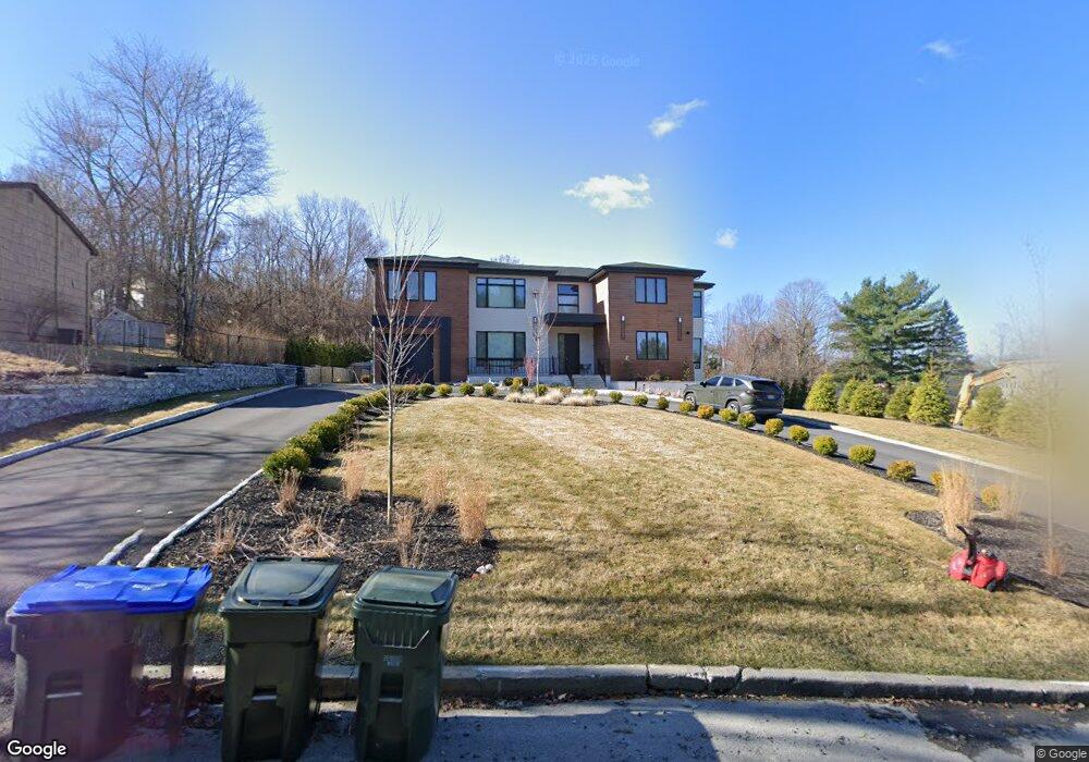 2 Arlington Dr, Monroe, NY 10950 - photo 1