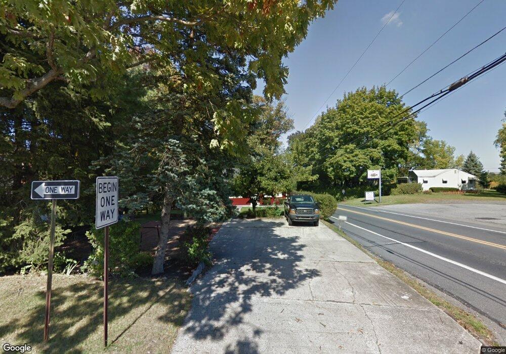 1730 Mauch Chunk Rd, Allentown, PA 18104 - photo 1