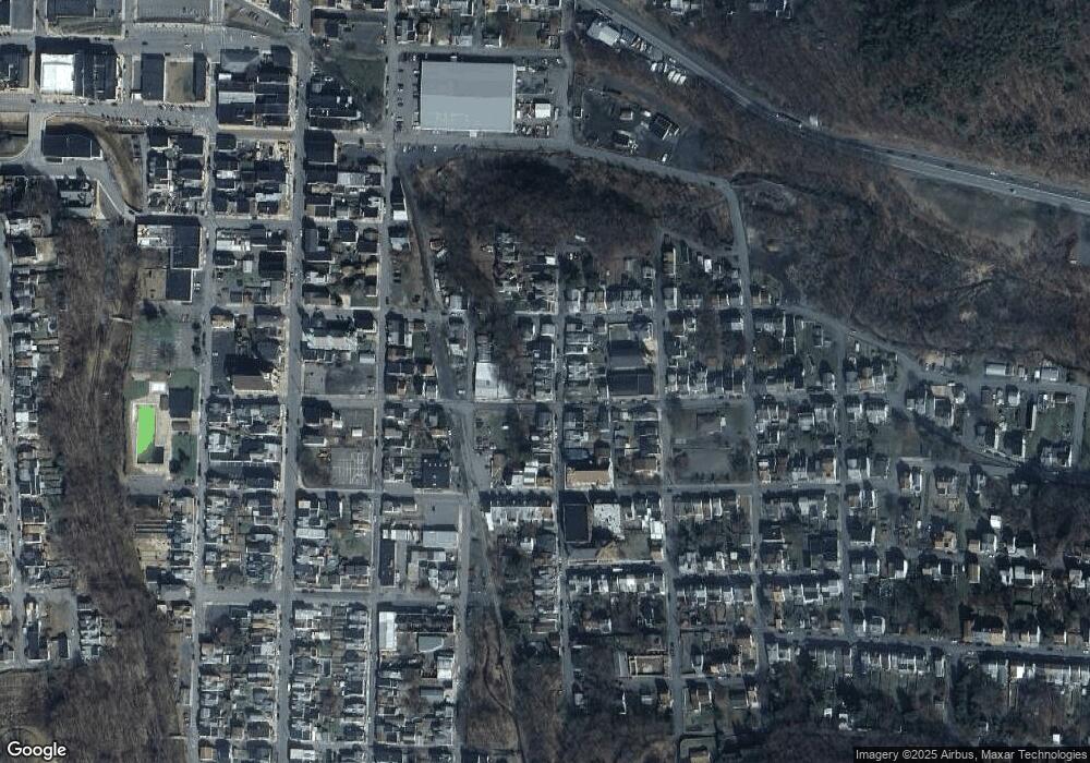 204 N Vine St, Shamokin, PA 17872 - photo 1