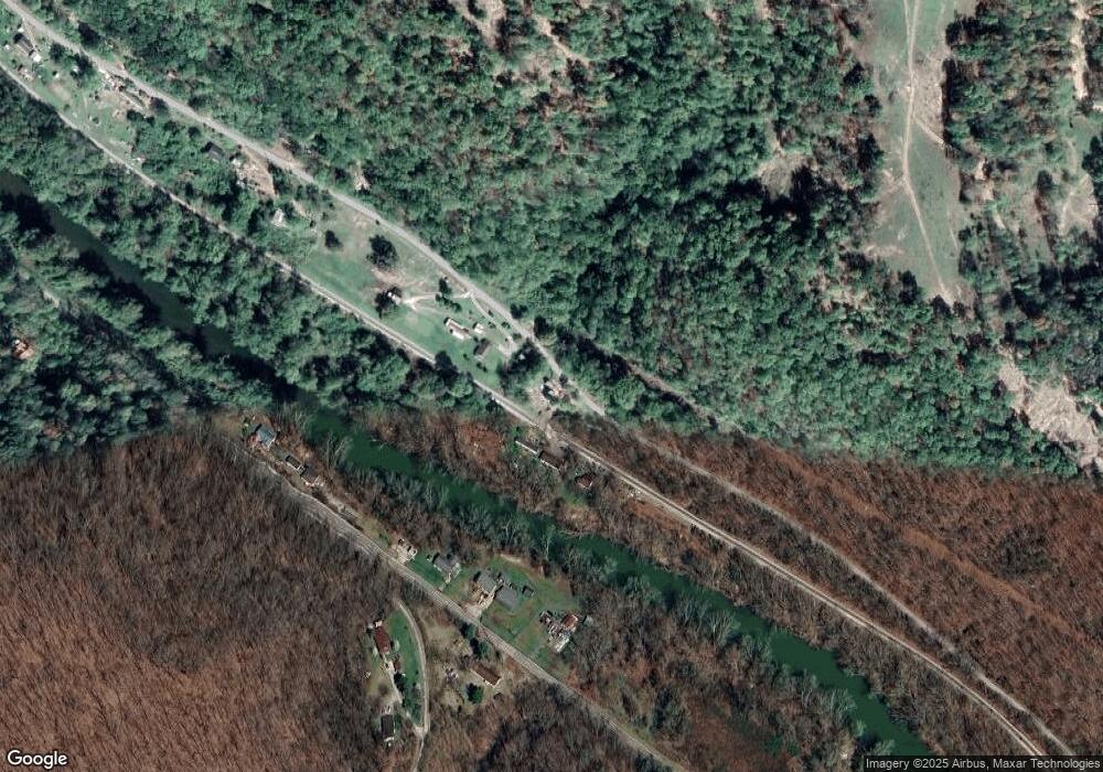 143 Railroad Ave unit 10, Branchland, WV 25506 - photo 1