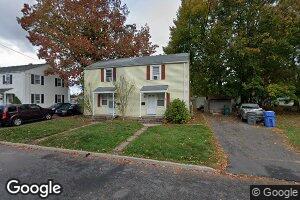50 Pioneer Cir, Manchester, CT 06040