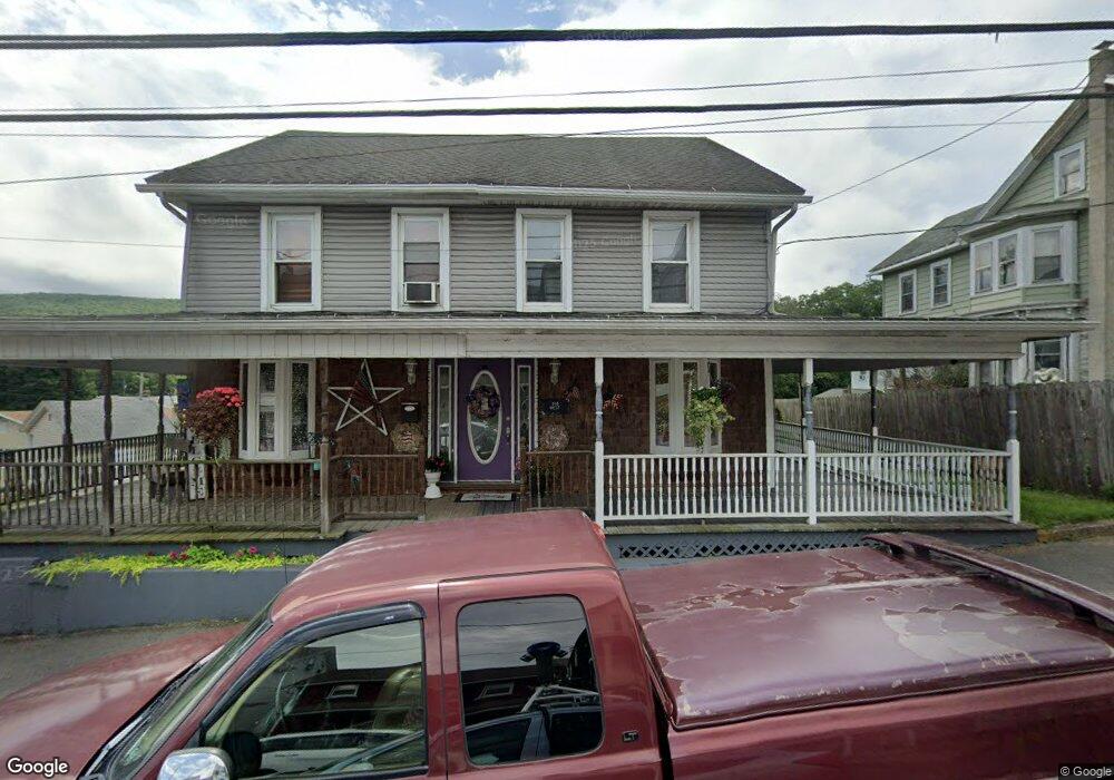 318 W Market St, Williamstown, PA 17098 - photo 1