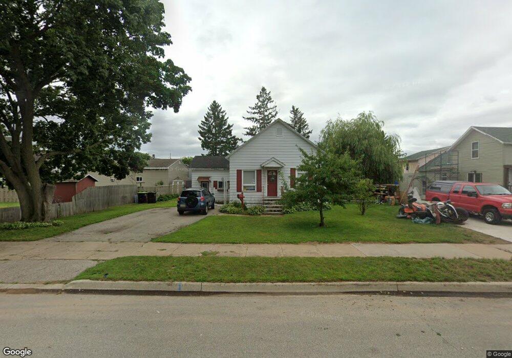 1809 12th Ave, Menominee, MI 49858 - photo 1
