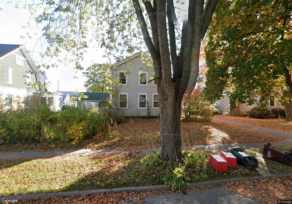 531 N 5th St, Manitowoc, WI 54220 - photo 1