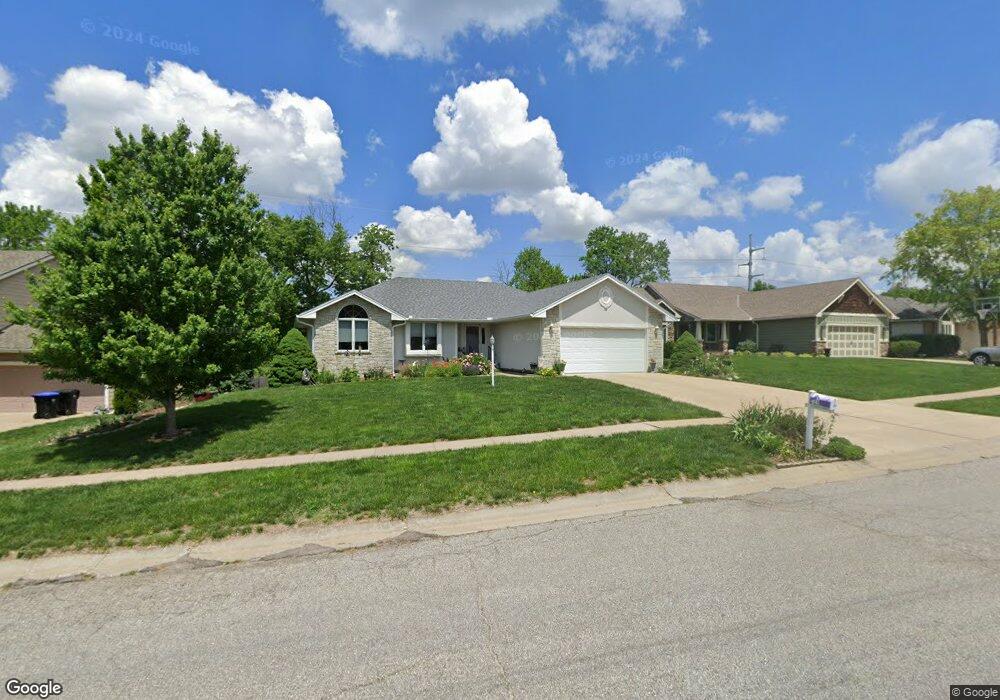 3710 SW 41st St, Topeka, KS 66610 - photo 1