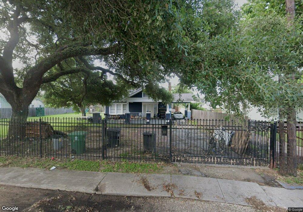 308 Lindale St, Houston, TX 77022 - photo 1
